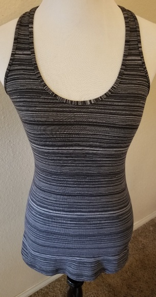 Lululemon Athletica tank top - Picture 1 of 3